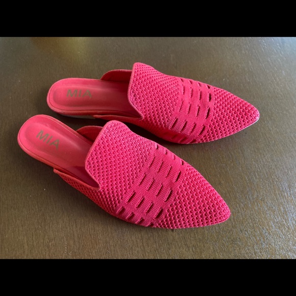Red Pointy Toe Woven Flats, Slip-on Loafer, by MIA Size 6.5 or EU 37 - Picture 4 of 7
